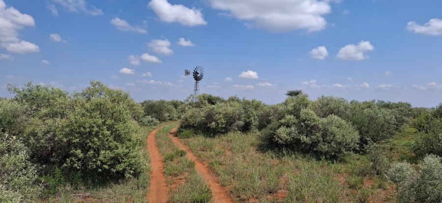 4 Bedroom Property for Sale in Jan Kempdorp Rural Northern Cape